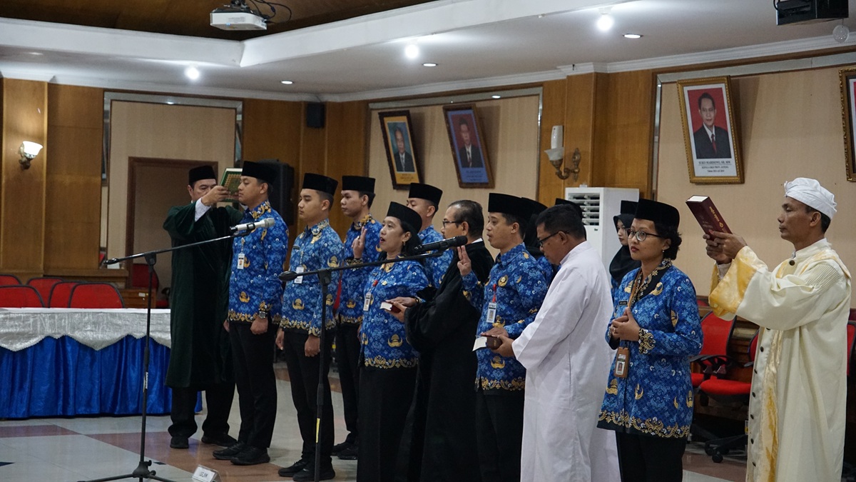 Pengambilan Sumpah/Janji Pegawai Negeri Sipil di Lingkungan Pemerintah Provinsi Jawa Tengah